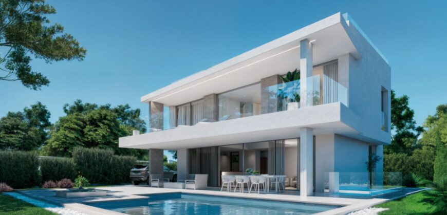 Development of 2 timeless, elegant villas in El Campanario