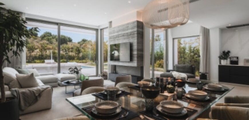 Nine luxurious Villas in El Paraiso