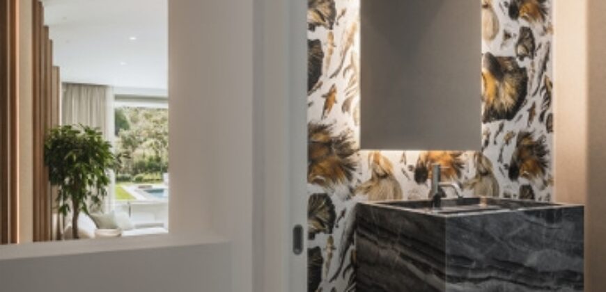 Nine luxurious Villas in El Paraiso