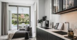 Nine luxurious Villas in El Paraiso