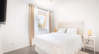 Beautifully renovated and stylish apartment just a stroll away from Puerto Banus