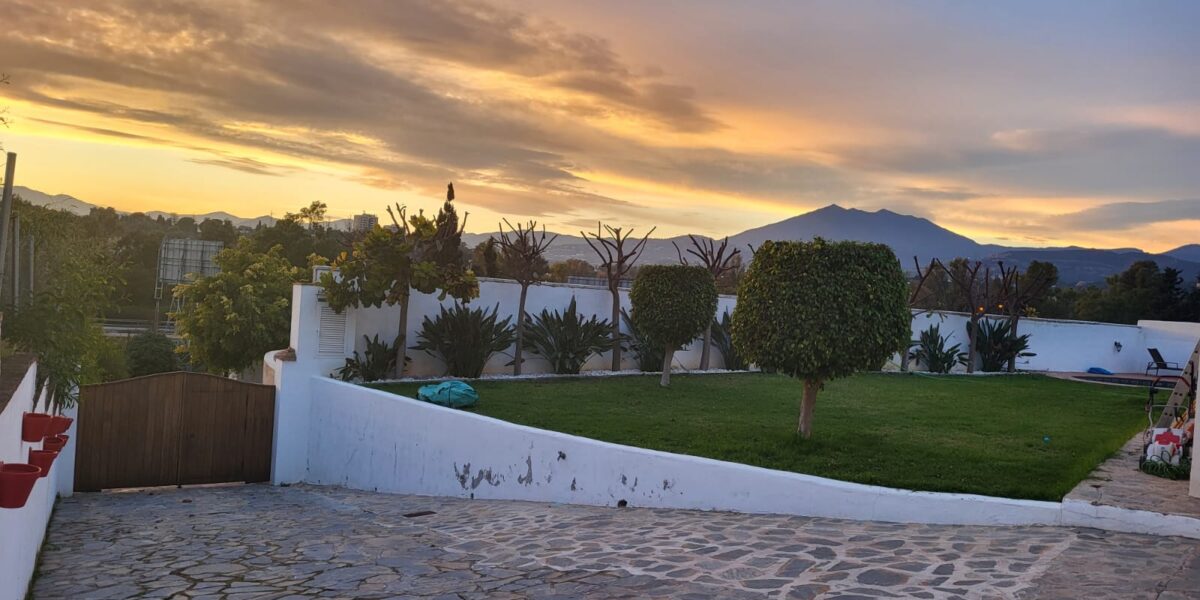 Stunning 4-bedroom Villa just Moments from Marbella’s Golden Mile