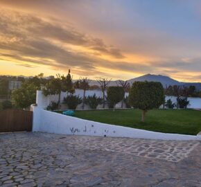 Stunning 4-bedroom Villa just Moments from Marbella’s Golden Mile