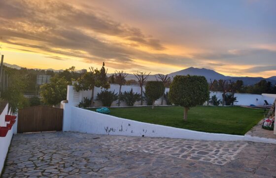 Stunning 4-bedroom Villa just Moments from Marbella’s Golden Mile