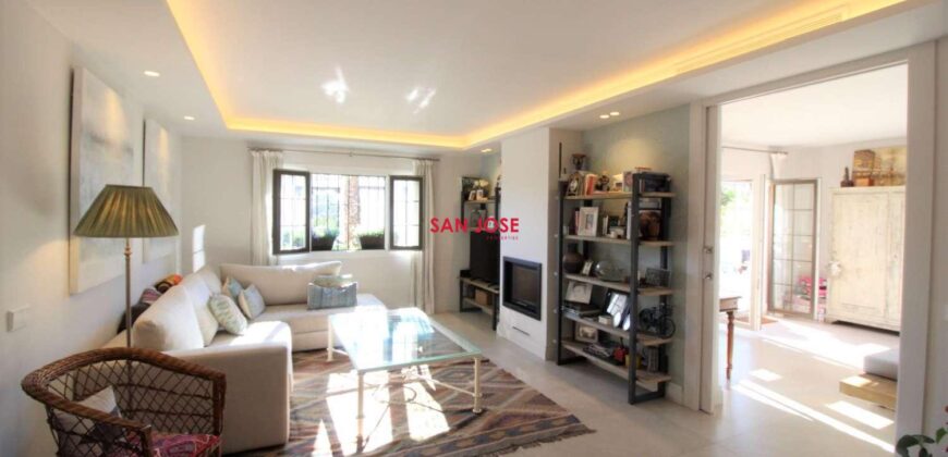 Stunningly renovated 3-bedroom apartment in Aldea Blanca