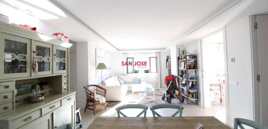 Stunningly renovated 3-bedroom apartment in Aldea Blanca