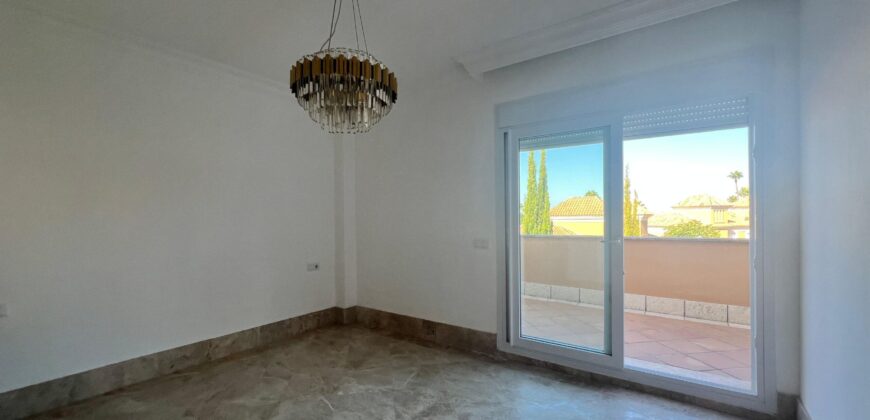 Charming Villa in Exclusive Urbanisation – A Perfect Coastal Retreat