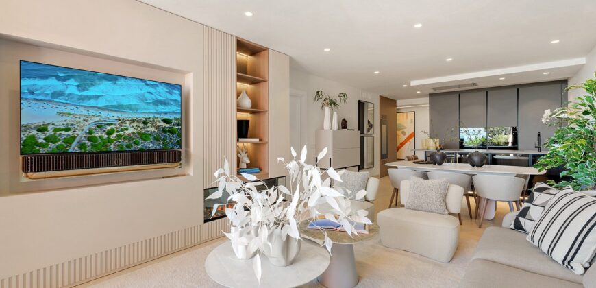 Luxury Beachfront Apartment on the New Golden Mile