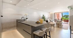 Luxury Beachfront Apartment on the New Golden Mile