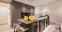 Luxury Beachfront Apartment on the New Golden Mile
