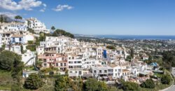 Exceptional 5-Bedroom Townhouse in Benahavís