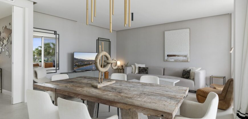 3 -BEDROOM BEACH FRONT APARTMENT ESTEPONA