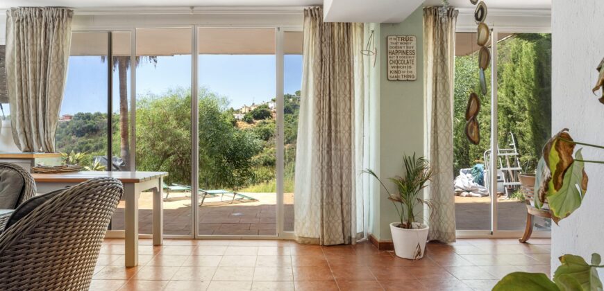 Charming Townhouse in Jardines de Lomas Alta, Forest Hills – Estepona