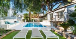 Luxurious 6-Bedroom Contemporary Villa with Stunning Ocean Views on the Beachfront of Nueva Andalucía