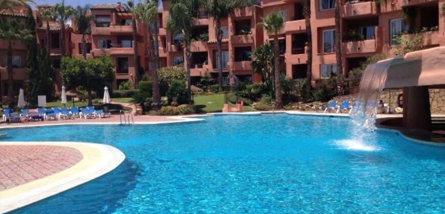 Luxurious 2-Bedroom Apartment in Oasis de Marbella – Marbella’s Golden Mile