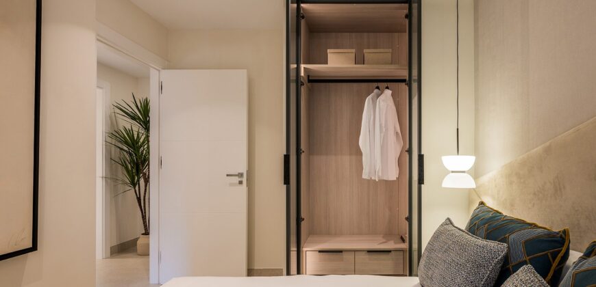 Luxury Beachfront Apartment on the New Golden Mile