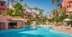 Luxury Beachfront Apartment on the New Golden Mile
