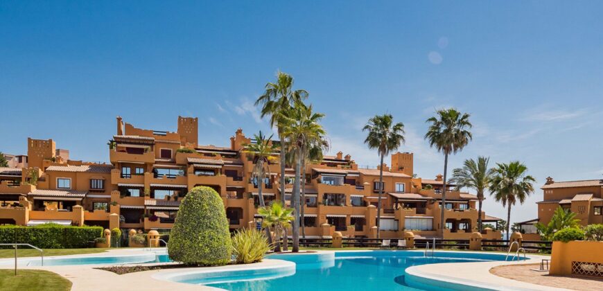 4-BEDROOM GROUND FLOOR APARTMENT ESTEPONA