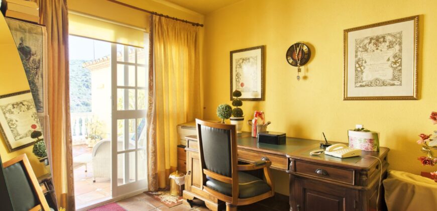 3-bed Townhouse in Benahavís