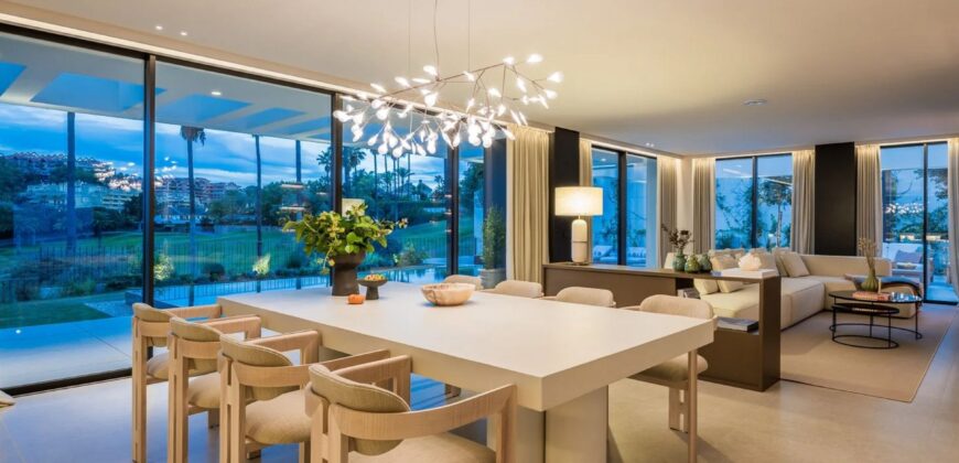 Amazing Villa with Golf View in Nueva Andalucía