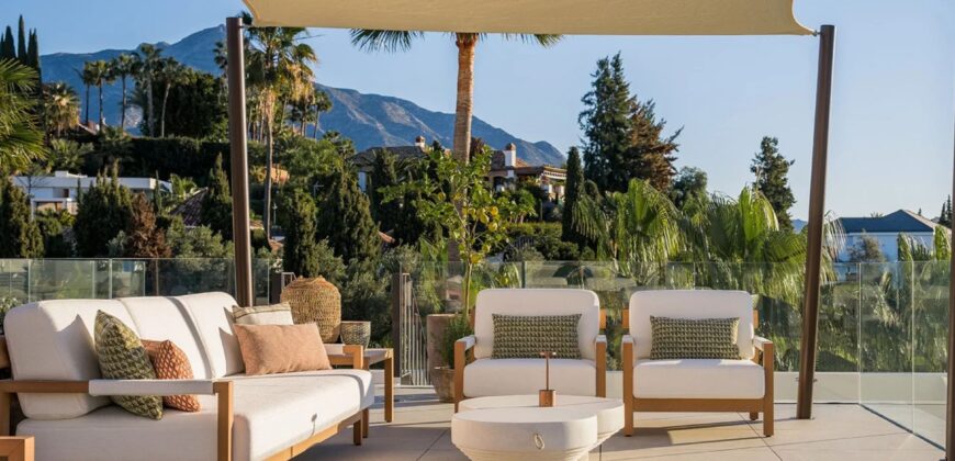 Amazing Villa with Golf View in Nueva Andalucía