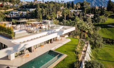 Amazing Villa with Golf View in Nueva Andalucía