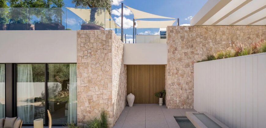 Amazing Villa with Golf View in Nueva Andalucía