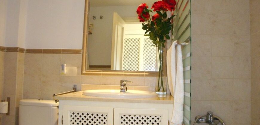 Ideal 3 Bedroom Penthouse in Casares with Sea & Mountain Views