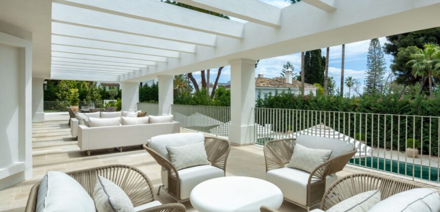 Modern 6 Bedroom Villa in Rocio de Nagueles