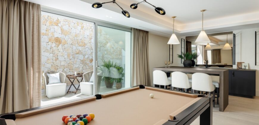 Modern 6 Bedroom Villa in Rocio de Nagueles