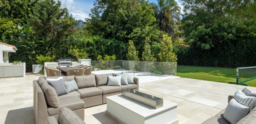 Modern 6 Bedroom Villa in Rocio de Nagueles
