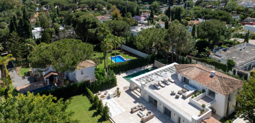 Modern 6 Bedroom Villa in Rocio de Nagueles