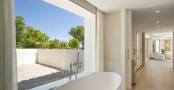 Modern 6 Bedroom Villa in Rocio de Nagueles