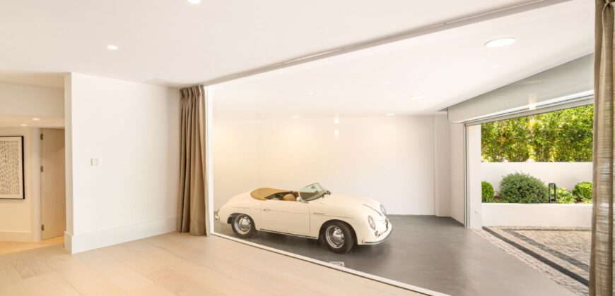 Modern 6 Bedroom Villa in Rocio de Nagueles