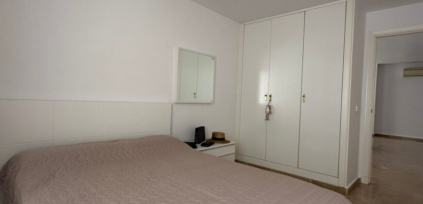 Spacious 3-bedroom Apartment on Marbella’s Infamous Golden Mile