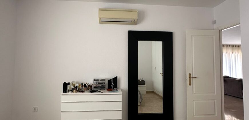 Spacious 3-bedroom Apartment on Marbella’s Infamous Golden Mile