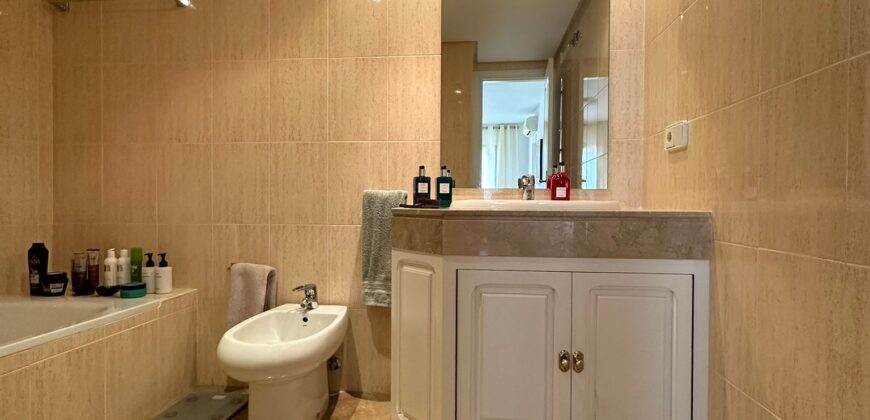 Spacious 3-bedroom Apartment on Marbella’s Infamous Golden Mile
