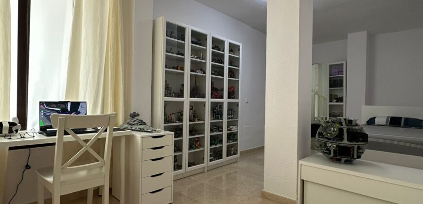 Spacious 3-bedroom Apartment on Marbella’s Infamous Golden Mile