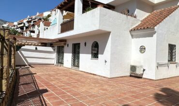 Spacious 3-bedroom Apartment on Marbella’s Infamous Golden Mile