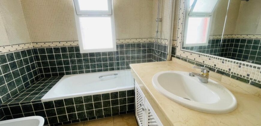 Charming 3 bedrooms /4 bathroom townhouse in Marbella