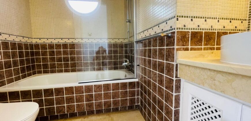 Charming 3 bedrooms /4 bathroom townhouse in Marbella