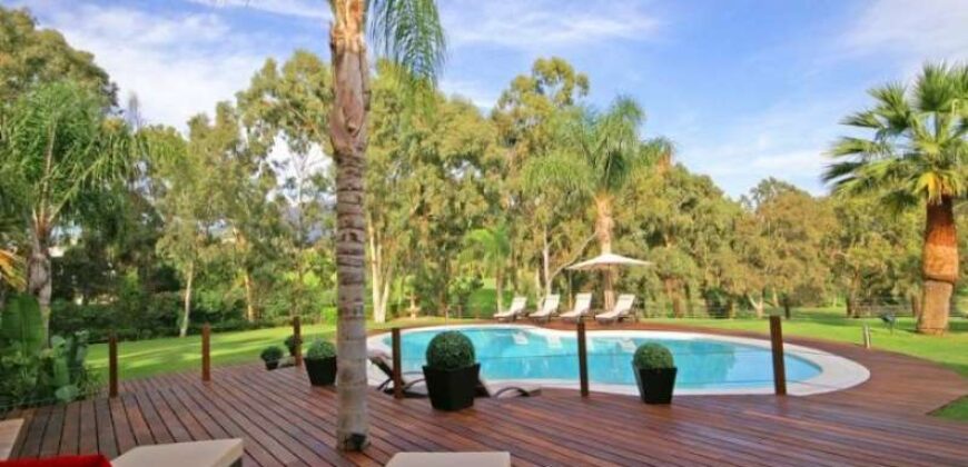 Stunning 6 Bedroom Villa Front Line Golf