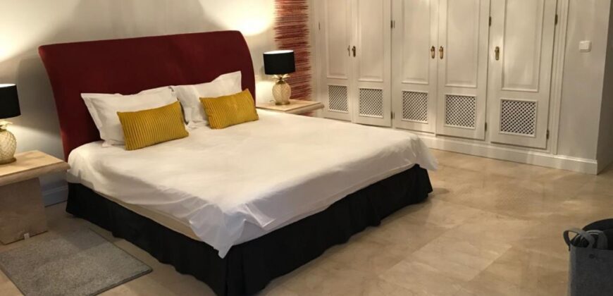 Stunning 6 Bedroom Villa Front Line Golf