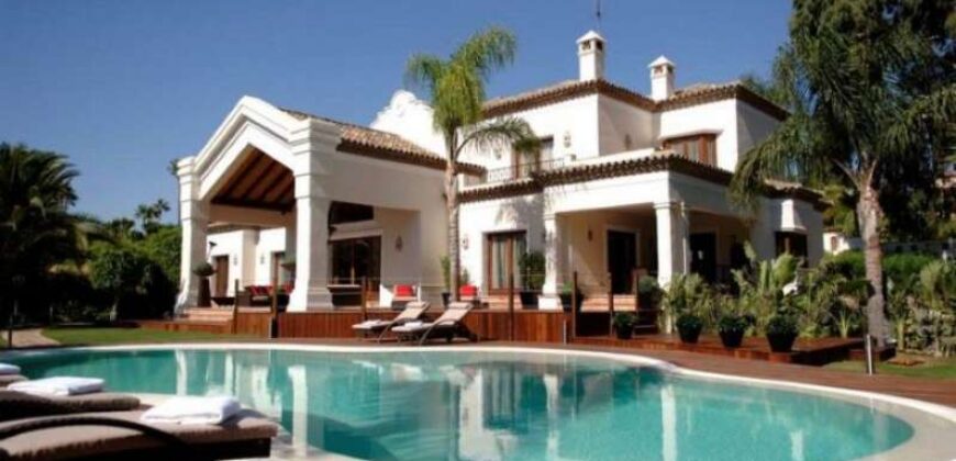 Stunning 6 Bedroom Villa Front Line Golf