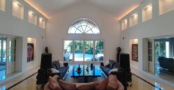 Stunning 6 Bedroom Villa Front Line Golf