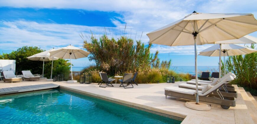 Modern Villa on the beach in Marbella