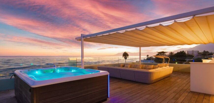 Modern Villa on the beach in Marbella