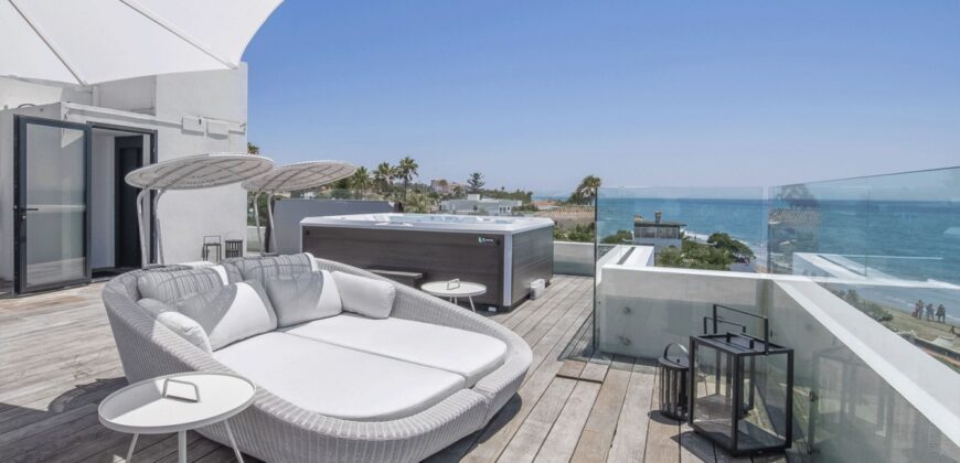 Modern Villa on the beach in Marbella