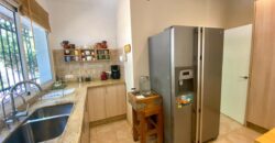 4-Bedroom Villa with Pool and Sea Views in the Hills of Marbella 4-Bedroom Villa with Pool and Sea Views in the Hills of Marbella
