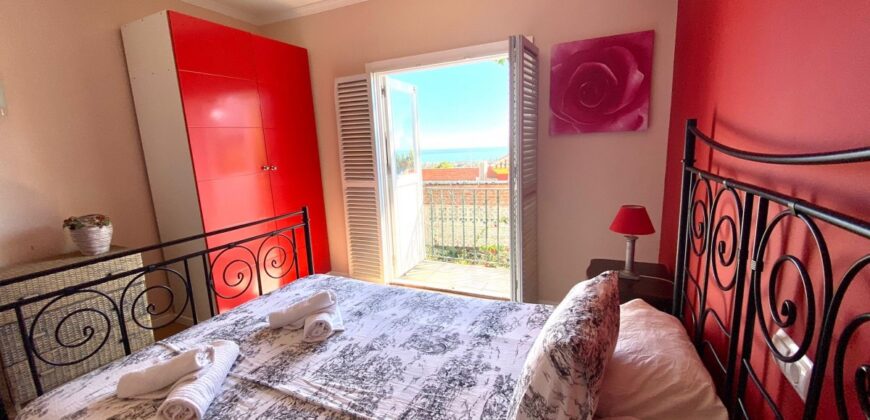 4-Bedroom Villa with Pool and Sea Views in the Hills of Marbella 4-Bedroom Villa with Pool and Sea Views in the Hills of Marbella